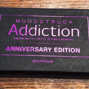 5th Anniversary Younique Palette